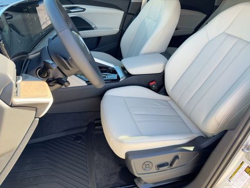 New 2025 Audi Q5 Premium image 5