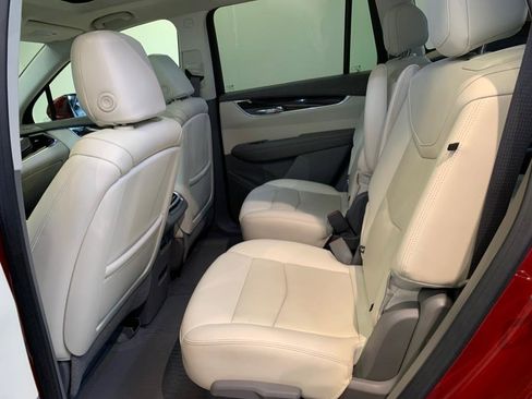 Used 2021 Cadillac XT6 Premium Luxury image 49