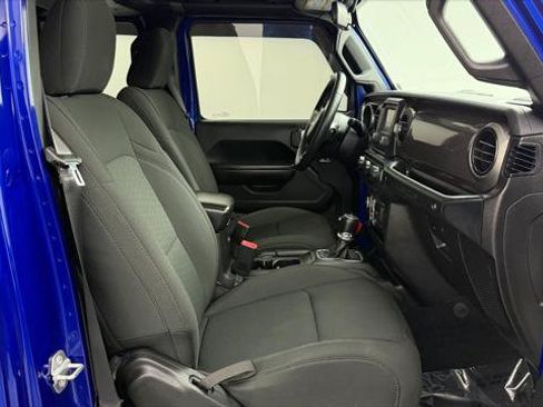 Used 2018 Jeep Wrangler Unlimited Sport S AWD/4WD image 22