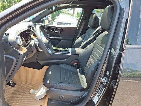 New 2025 Mercedes-Benz GLC 300 4MATIC image 13