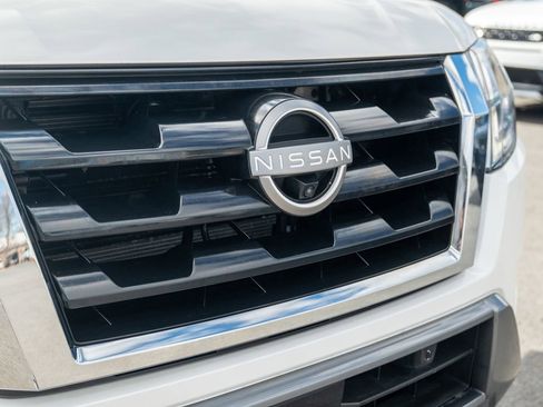 Used 2024 Nissan Armada Platinum w/ Captain's Chairs Package image 16