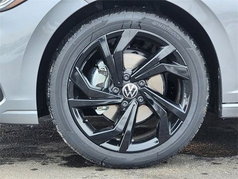 New 2026 Volkswagen Jetta SE image 10