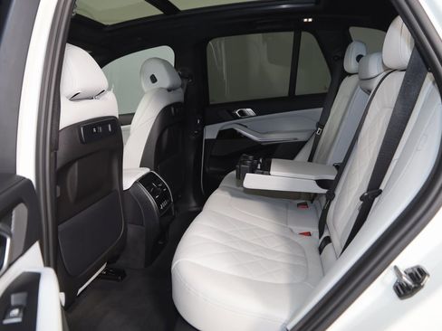 Used 2023 BMW X5 sDrive40i w/ M Sport Package image 54