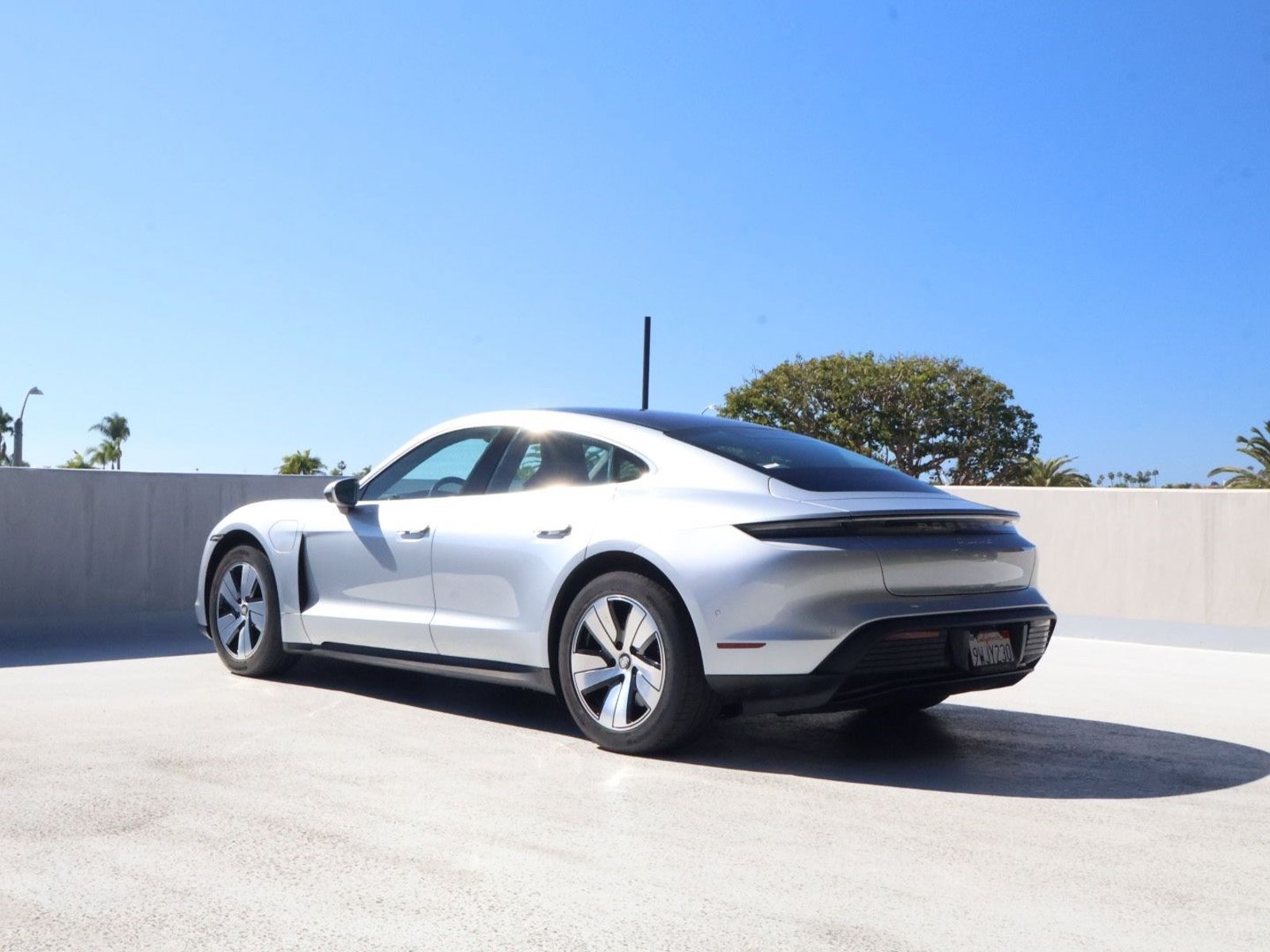 Certified 2020 Porsche Taycan 4S AWD/4WD image 3