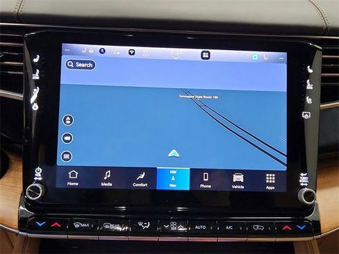 Used 2022 Jeep Grand Wagoneer Series III w/ Rear Seat Video Group 1 image 26