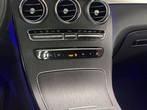 Used 2022 Mercedes-Benz GLC 300 4MATIC image 29
