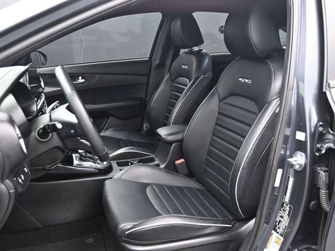 Used 2023 Kia Forte GT-Line w/ GT-Line Premium Package FWD image 9