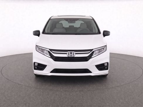 Used 2018 Honda Odyssey LX image 2
