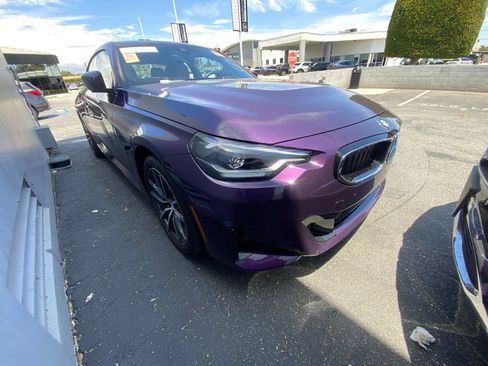 Used 2024 BMW 230i Coupe w/ Convenience Package RWD image 2