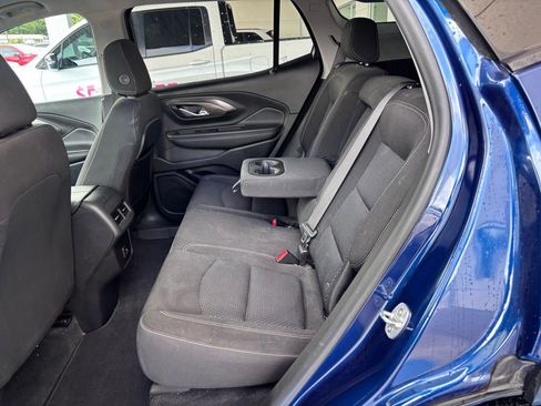 Used 2022 GMC Terrain SLE w/ Driver Convenience Package FWD image 14