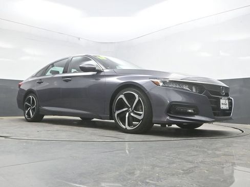 Used 2018 Honda Accord Sport image 37