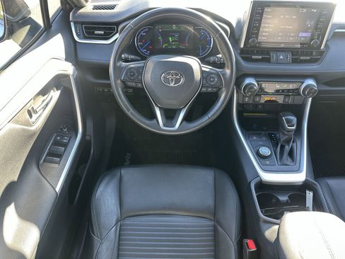 Used 2020 Toyota RAV4 XSE image 17