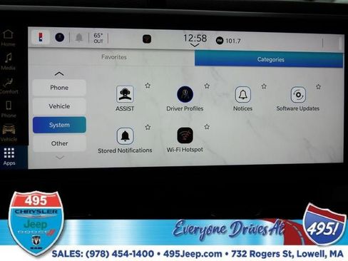 New 2025 Jeep Gladiator Sport image 29