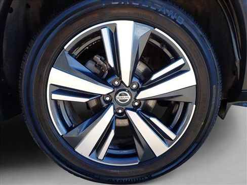 Used 2021 Nissan Rogue SL w/ Premium Package image 7