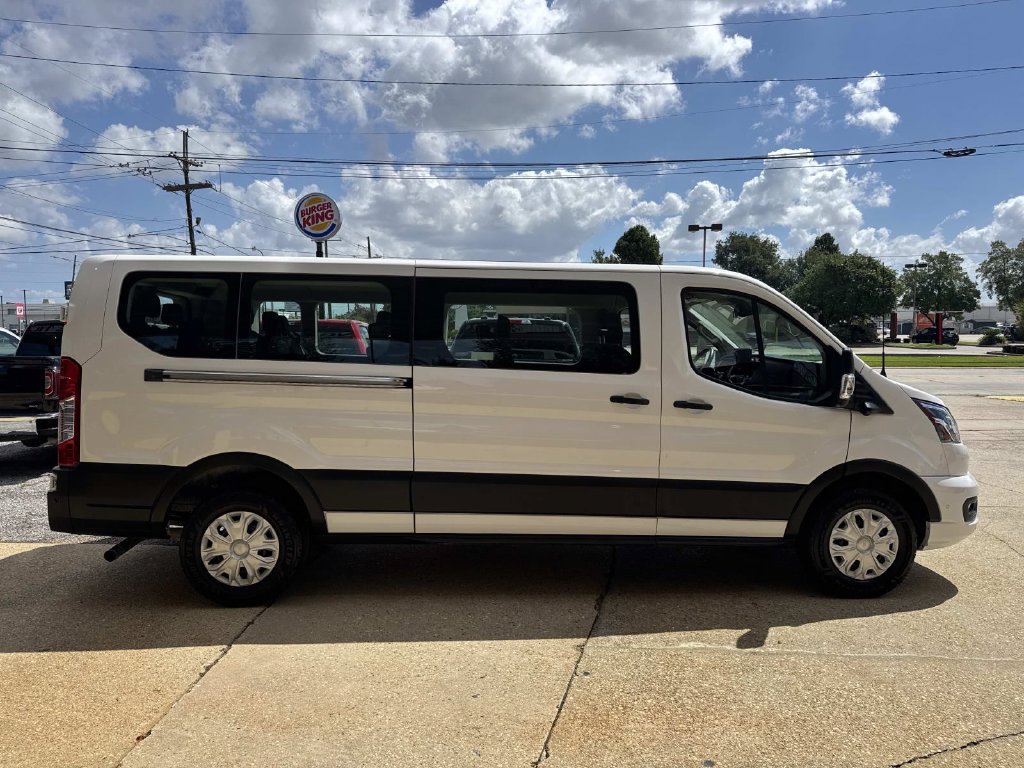 Used 2023 Ford Transit 350 XLT RWD image 10