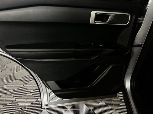 Used 2023 Ford Explorer 4WD image 28