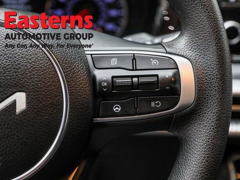 Used 2023 Kia K5 LXS image 16