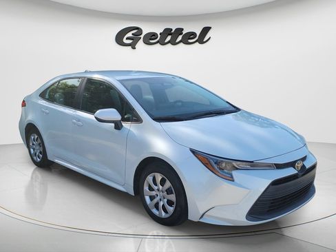 Certified 2024 Toyota Corolla LE FWD image 3