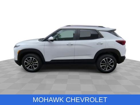 Certified 2025 Chevrolet TrailBlazer LT AWD/4WD image 6