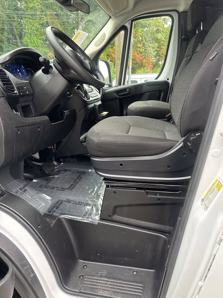 Used 2025 RAM ProMaster 2500 w/ U-Haul Equipment Group FWD image 11