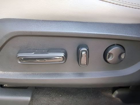 Used 2024 Honda Pilot Touring image 19