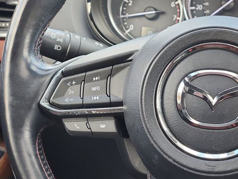 Used 2018 MAZDA CX-9 Signature image 15