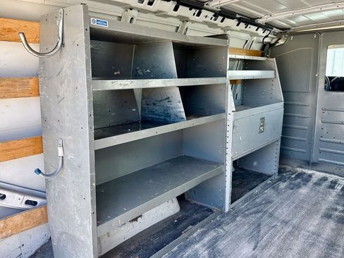 Used 2014 GMC Savana 2500 RWD image 15