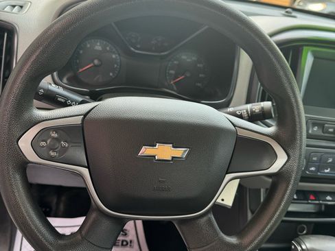 Used 2018 Chevrolet Colorado W/T w/ WT Convenience Package image 9