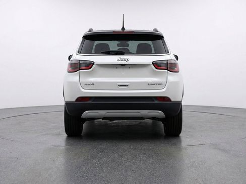 Used 2025 Jeep Compass Limited AWD/4WD image 7
