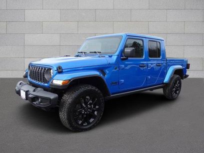 New 2025 Jeep Gladiator Sport