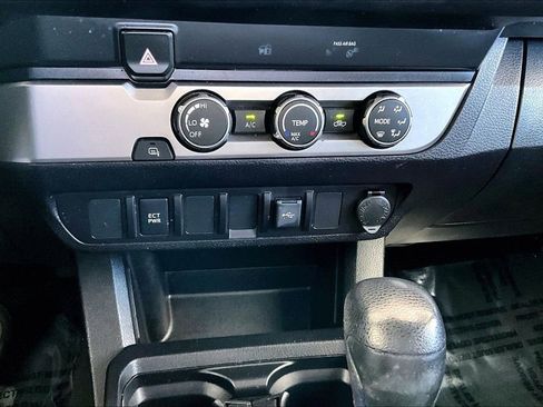 Certified 2022 Toyota Tacoma SR image 16