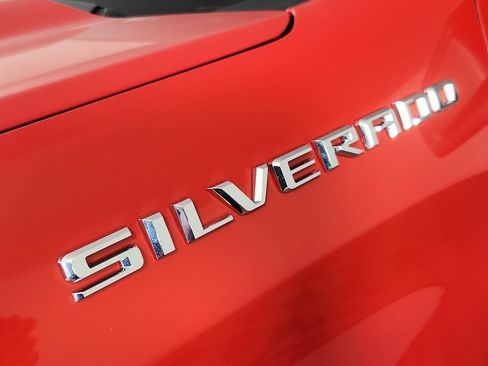 Used 2019 Chevrolet Silverado 1500 Custom w/ Custom Convenience Package AWD/4WD image 27