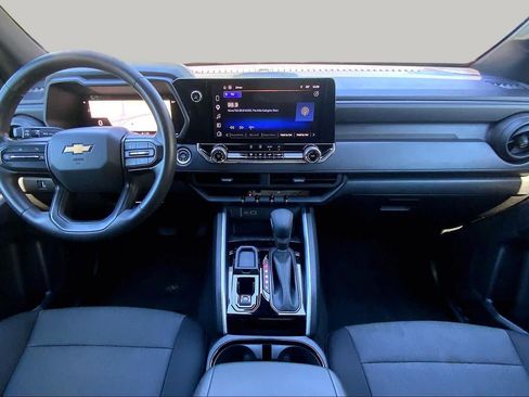 Used 2024 Chevrolet Colorado W/T w/ WT Convenience Package II RWD image 15