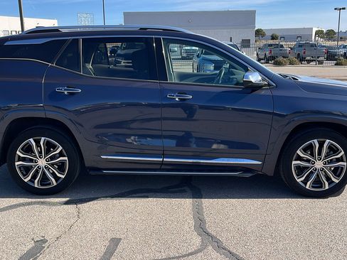 Used 2018 GMC Terrain Denali w/ Advanced Safety Package image 9
