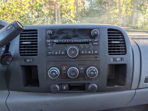 Used 2012 Chevrolet Silverado 1500 LS image 16