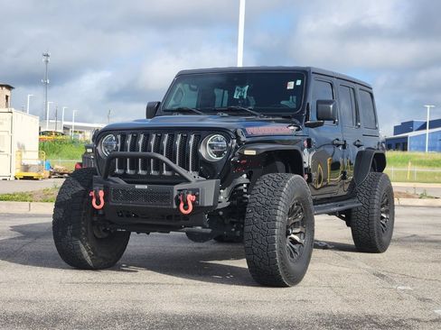 Used 2020 Jeep Wrangler Unlimited Rubicon w/ Quick Order Package 28Y Recon AWD/4WD image 2