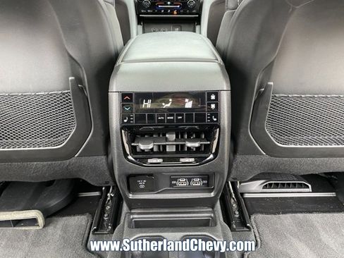 Used 2024 Jeep Grand Cherokee L Limited w/ Luxury Tech Group II image 51