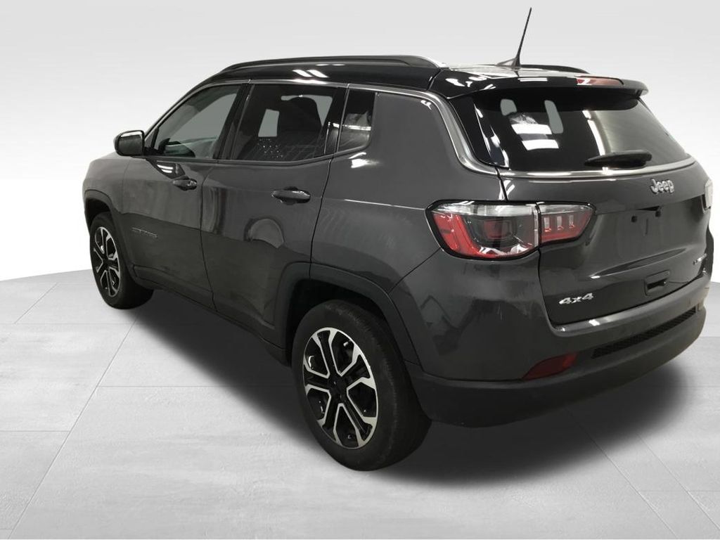Used 2024 Jeep Compass Limited AWD/4WD image 34