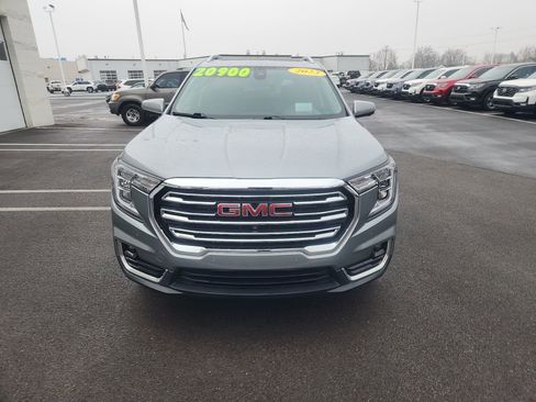 Used 2023 GMC Terrain SLT w/ Infotainment Package II image 10