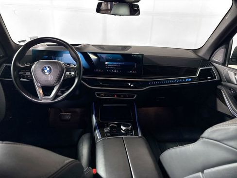 Used 2025 BMW X5 xDrive50e image 12