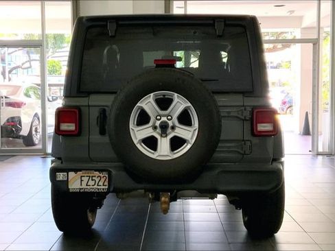 Used 2022 Jeep Wrangler Sport AWD/4WD image 4
