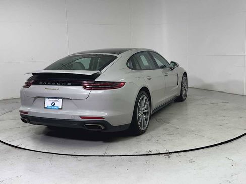 Used 2018 Porsche Panamera 4 Executive image 9