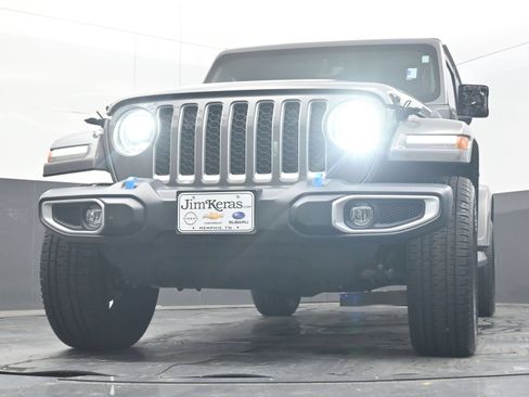 Used 2023 Jeep Wrangler Unlimited Sahara AWD/4WD image 25