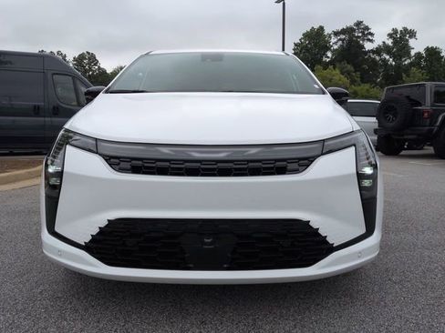 New 2027 Chrysler Pacifica Select FWD image 8