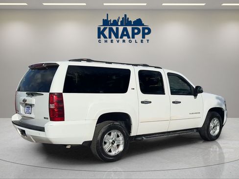 Used 2008 Chevrolet Suburban LT AWD/4WD image 5
