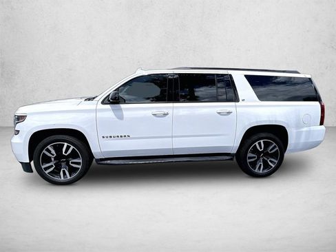 Used 2020 Chevrolet Suburban LT w/ RST Edition RWD image 6