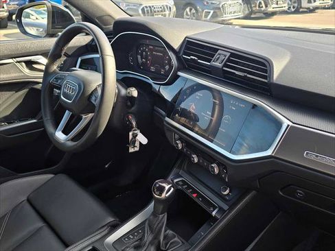 Certified 2025 Audi Q3 2.0T Premium w/ Black Optic Sport Package image 10
