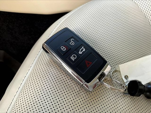 Used 2023 Land Rover Range Rover SE AWD/4WD image 37