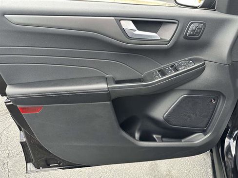 Used 2024 Ford Escape Active w/ Tech Pack #2 image 9