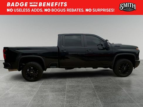 Used 2025 Chevrolet Silverado 2500 LT w/ Trail Boss Package AWD/4WD image 9